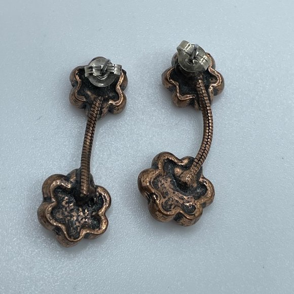 Red Gemstone Flower Earrings for pierced ears - Really cute - Picture 7 of 9